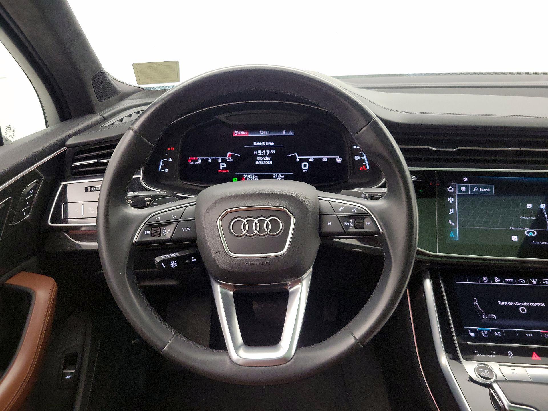 Thumbnail: 2021 Audi Q7 - 10