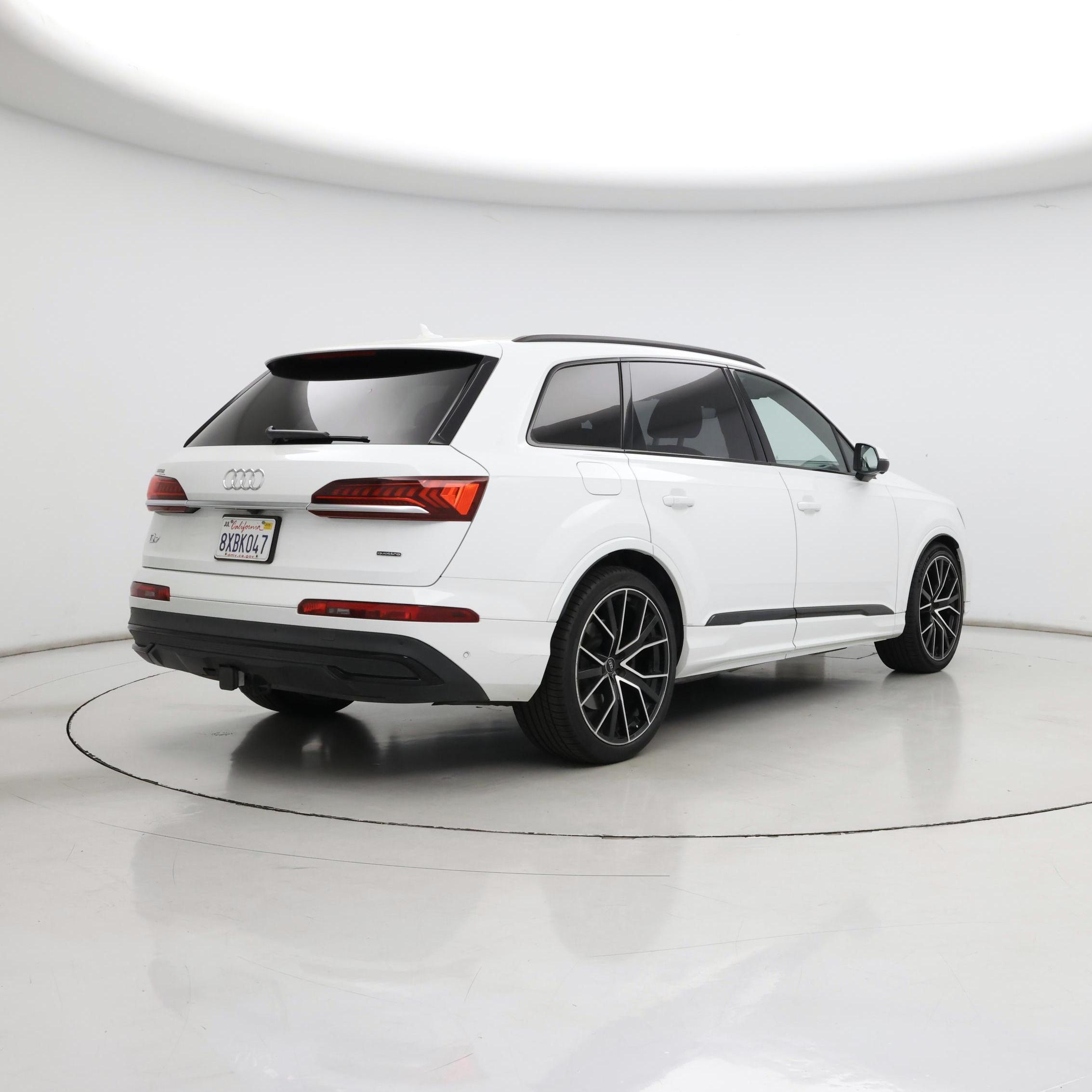 Thumbnail: 2021 Audi Q7 - 8