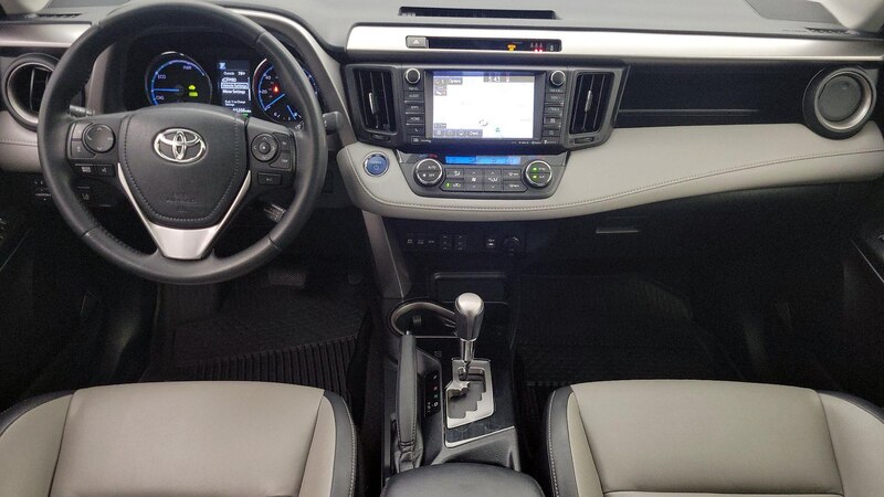2018 Toyota RAV4 Limited 9
