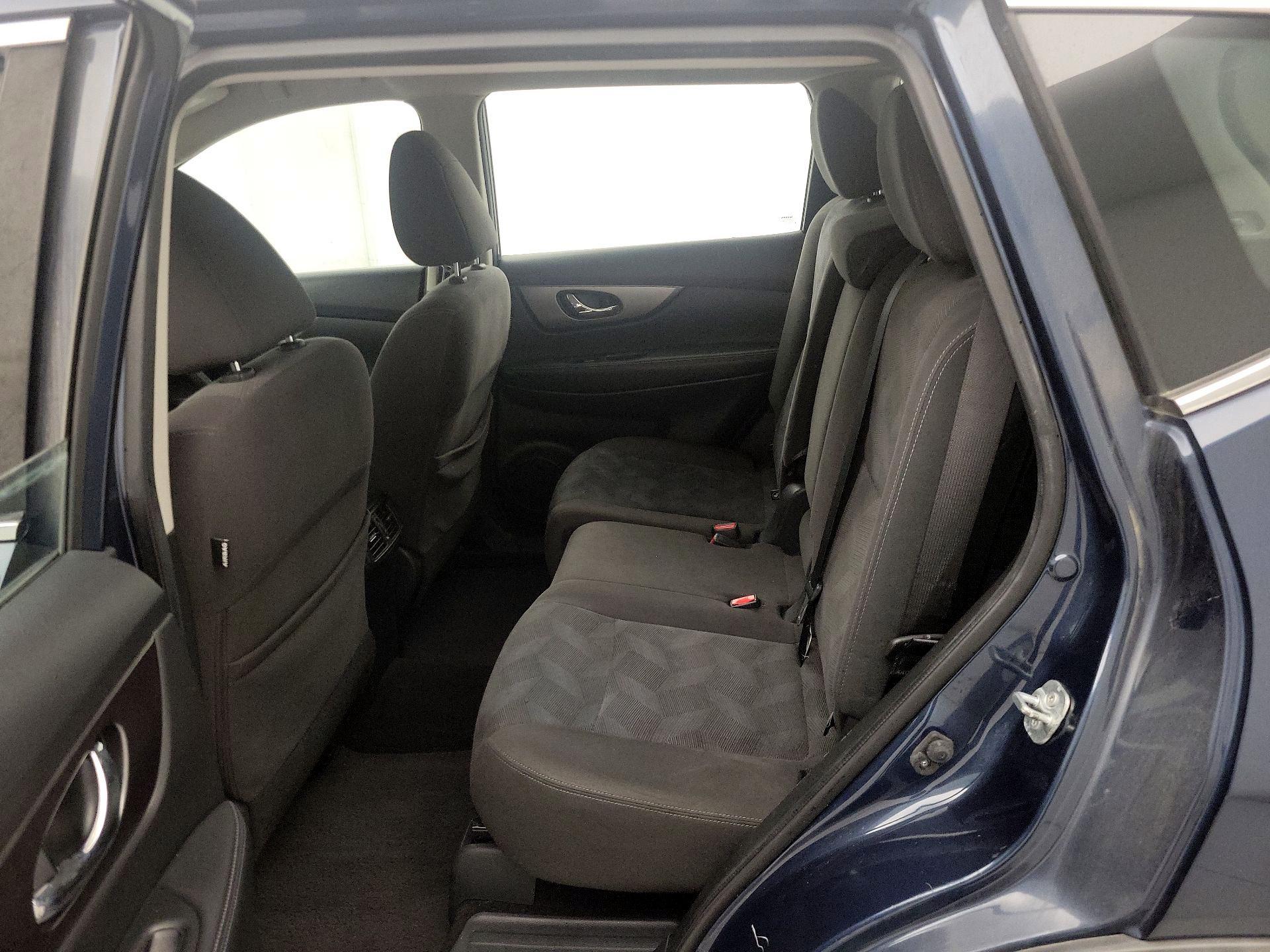 Thumbnail: 2016 Nissan Rogue - 19