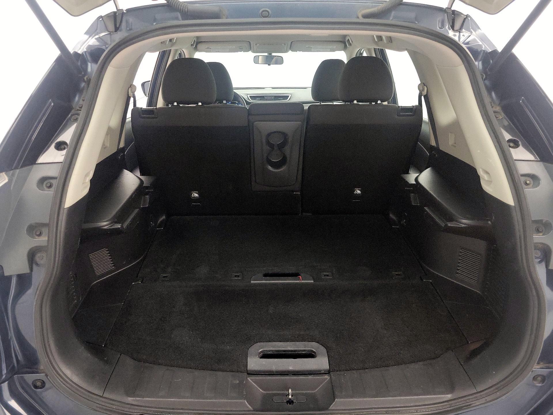 Thumbnail: 2016 Nissan Rogue - 20