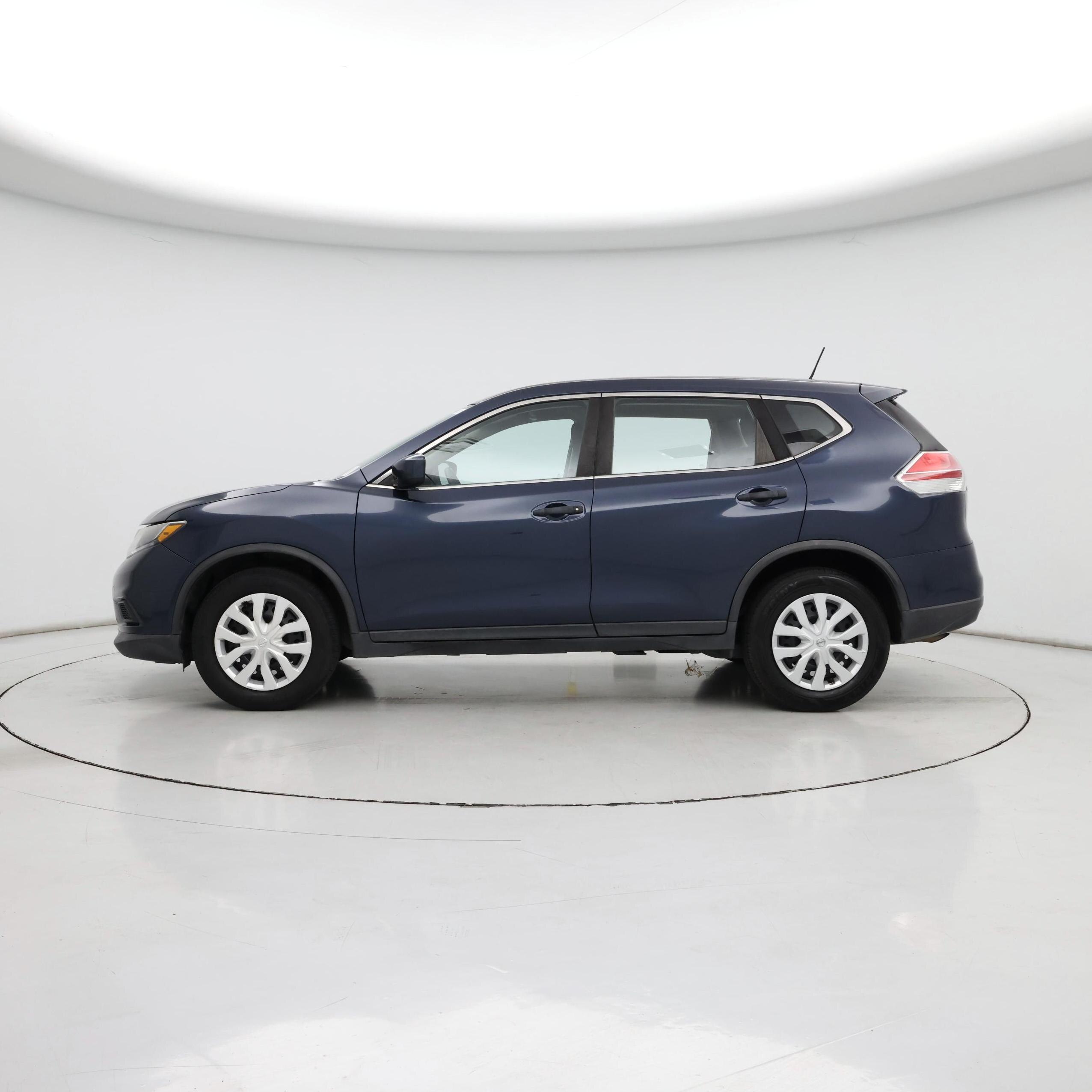 Thumbnail: 2016 Nissan Rogue - 3