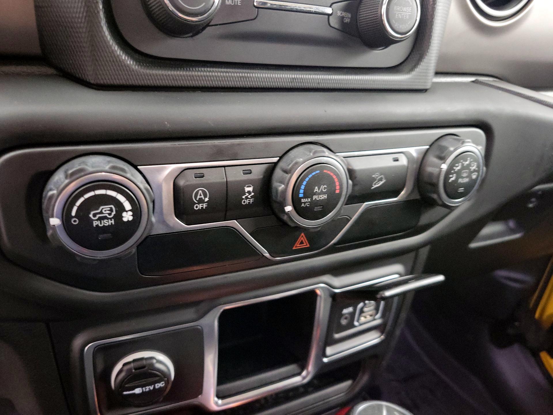 Thumbnail: 2021 Jeep Wrangler - 16
