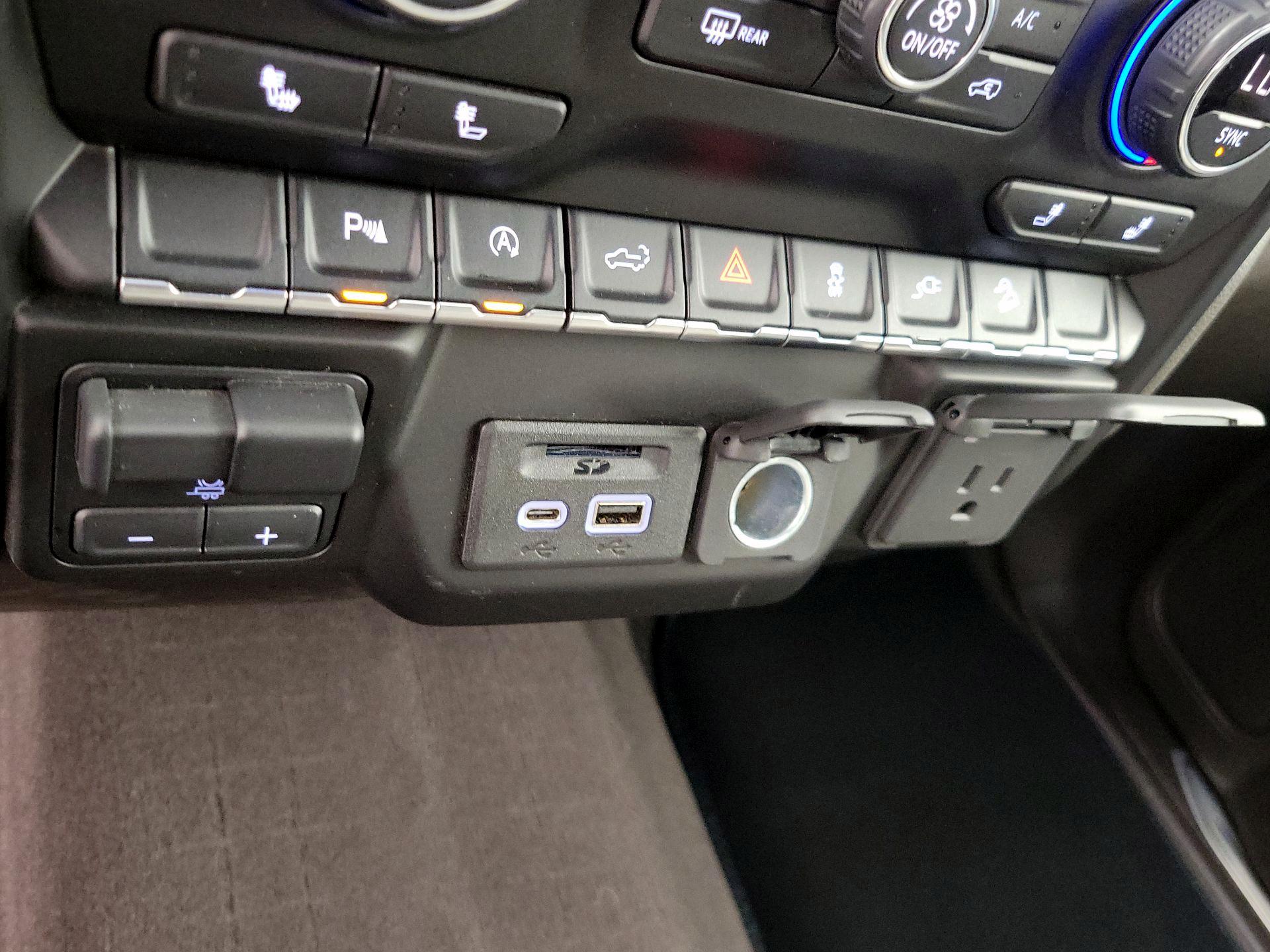 Thumbnail: 2020 Chevrolet Silverado 1500 - 18