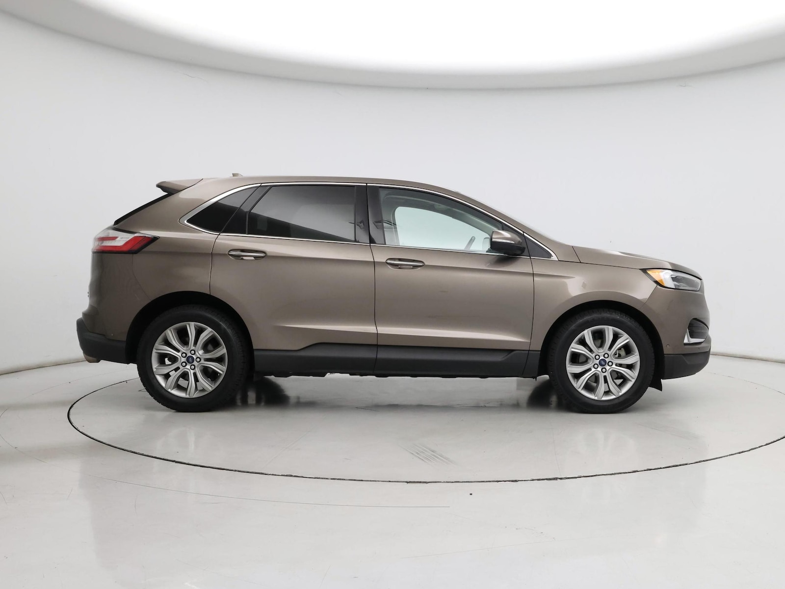Image 8 of 2019 Ford Edge Titanium