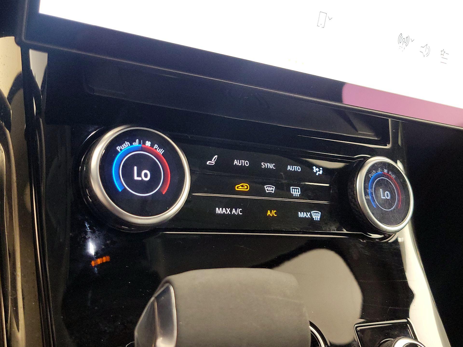 Thumbnail: 2023 Land Rover Range Rover Sport - 17