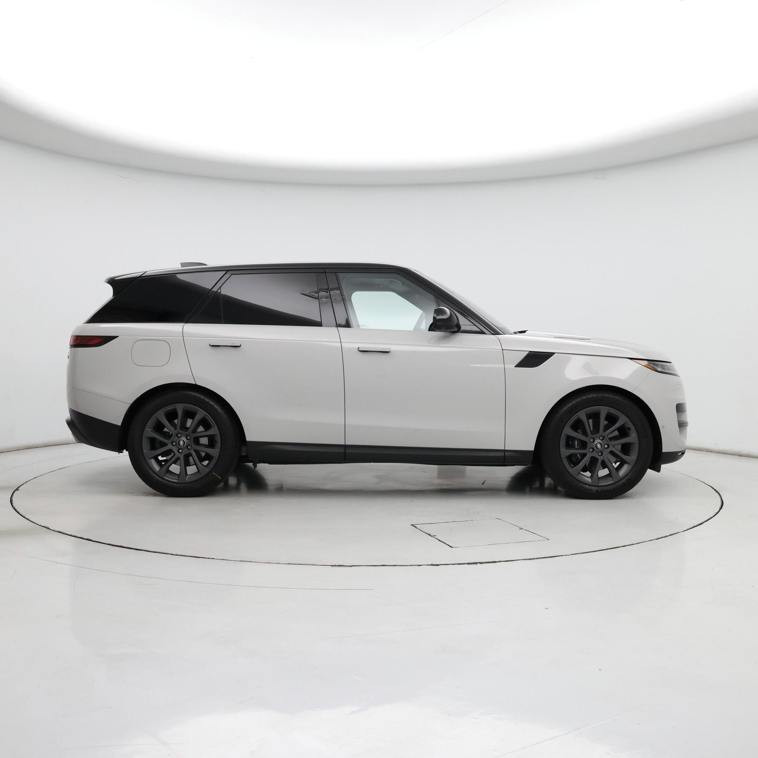 Thumbnail: 2023 Land Rover Range Rover Sport - 7