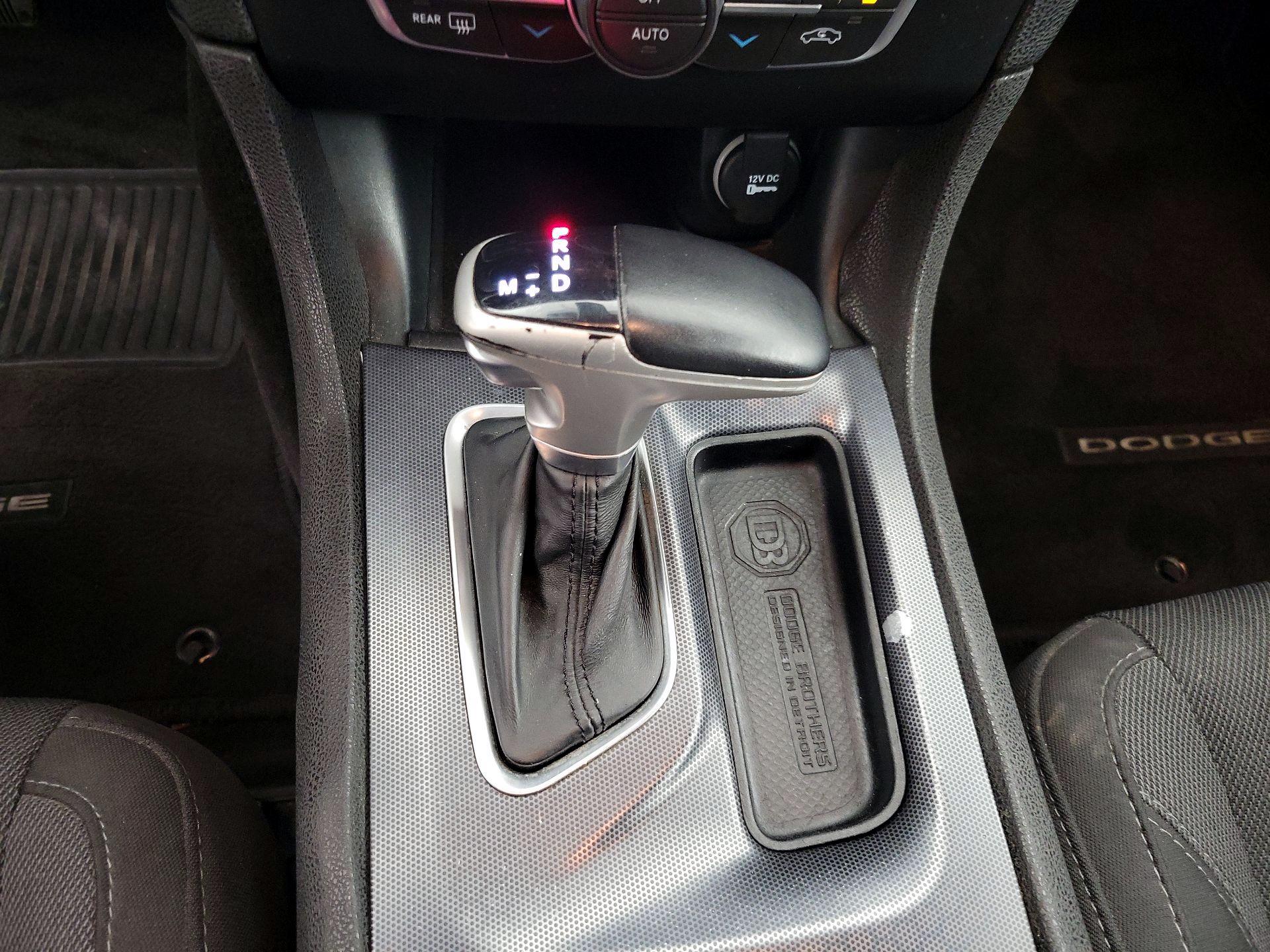 Thumbnail: 2015 Dodge Charger - 16