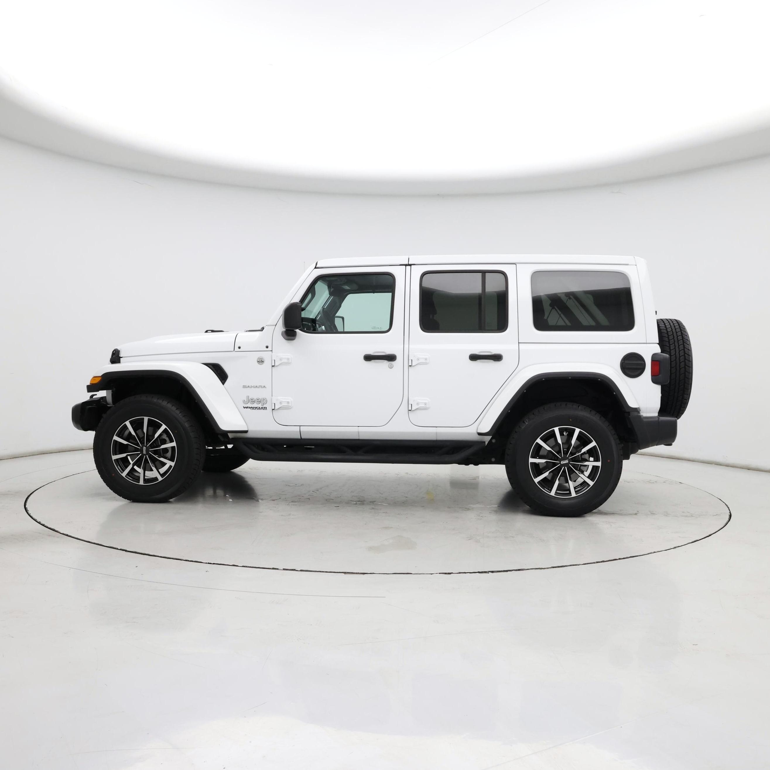 Thumbnail: 2022 Jeep Wrangler - 3