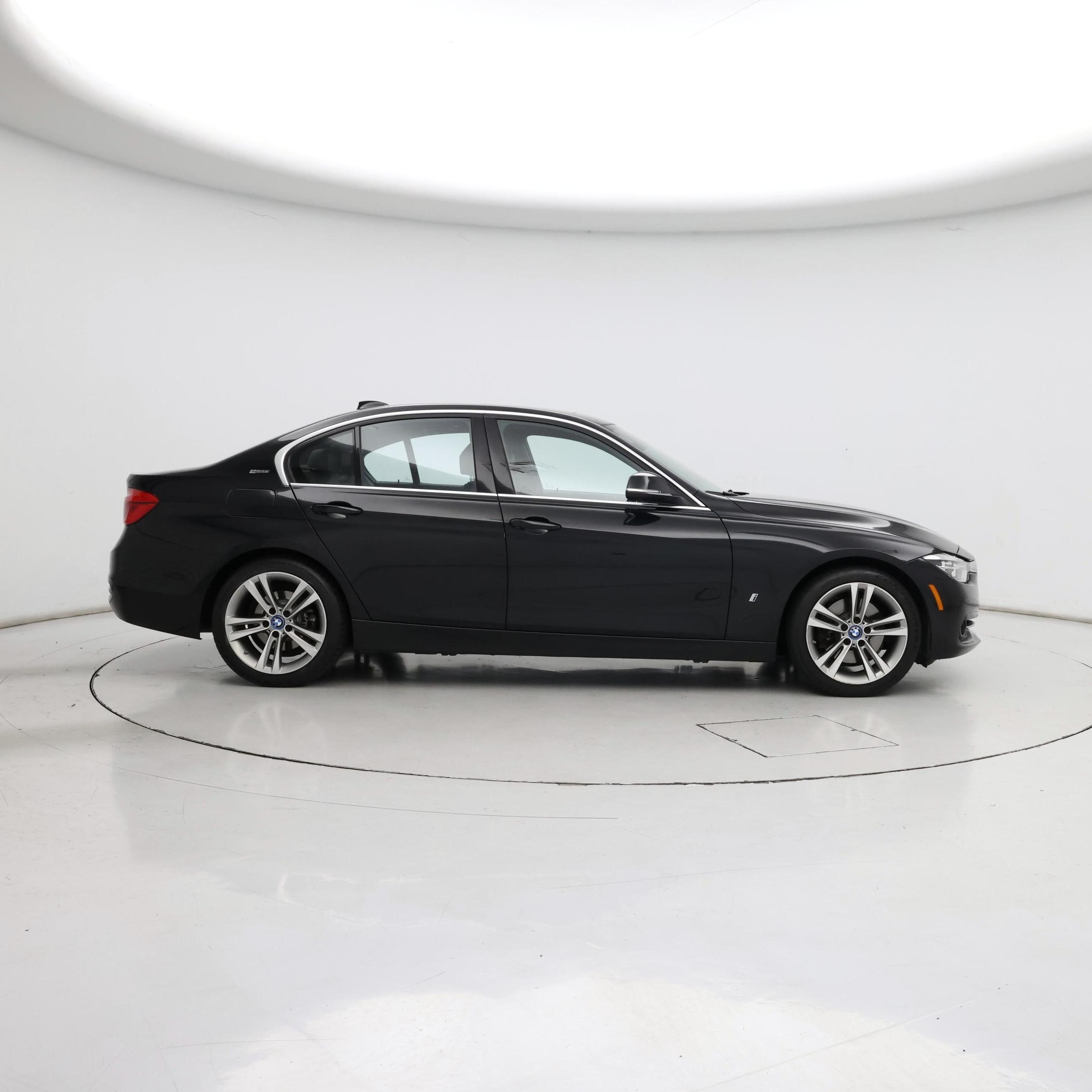 Thumbnail: 2017 BMW 3 Series - 7