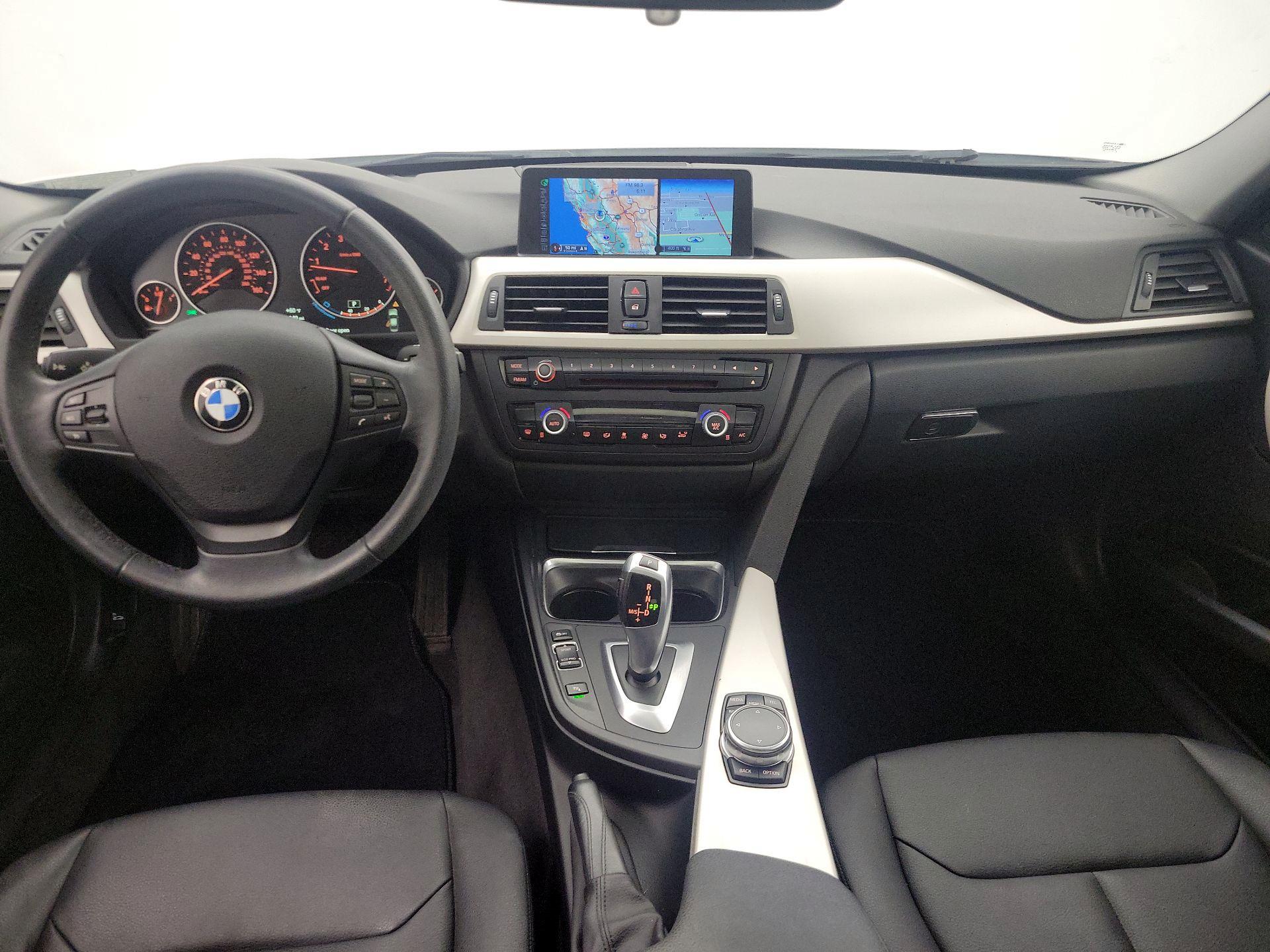 Thumbnail: 2015 BMW 3 Series - 9