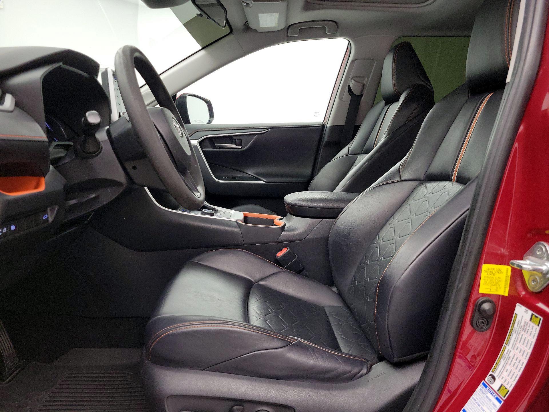 Thumbnail: 2019 Toyota RAV4 - 11
