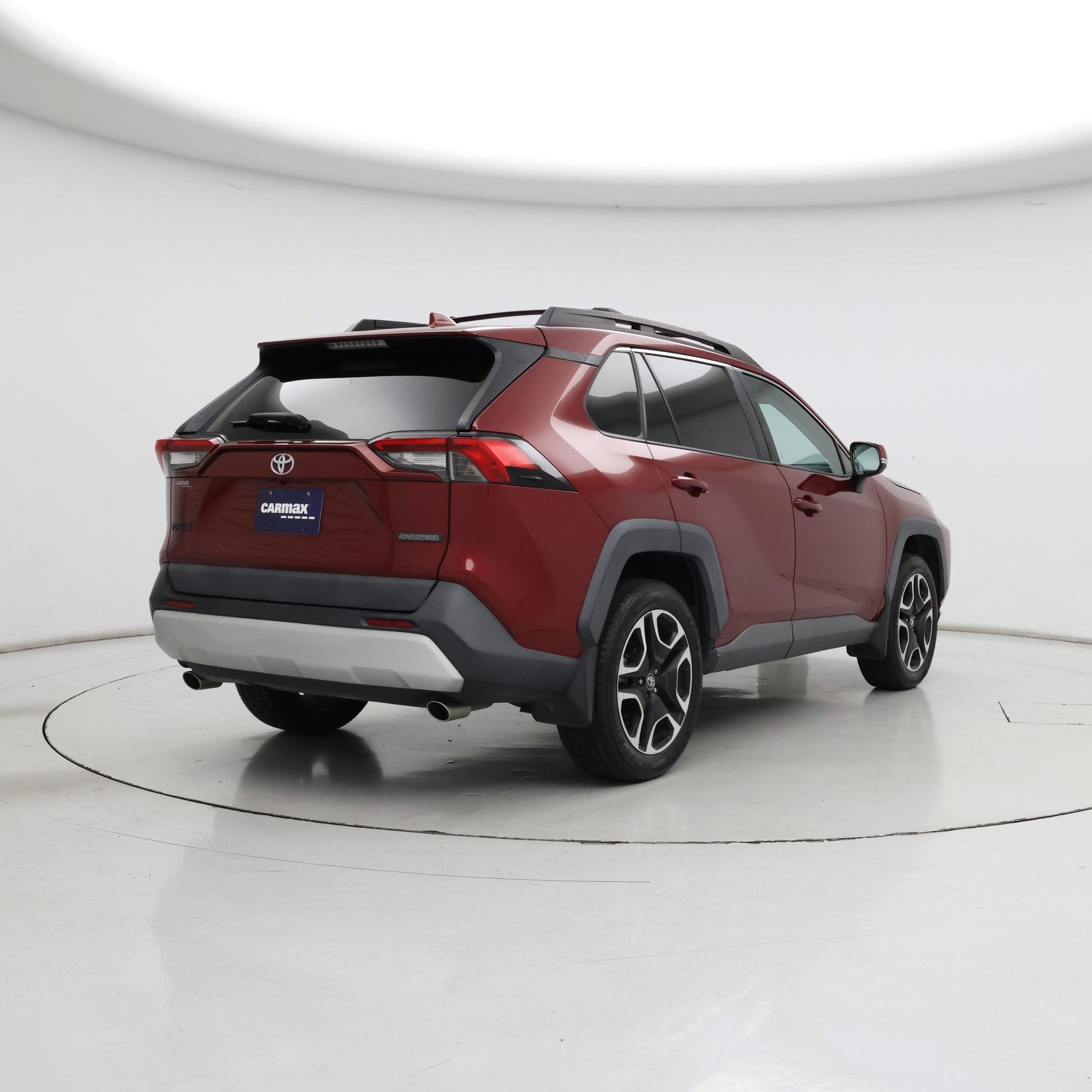 Thumbnail: 2019 Toyota RAV4 - 8