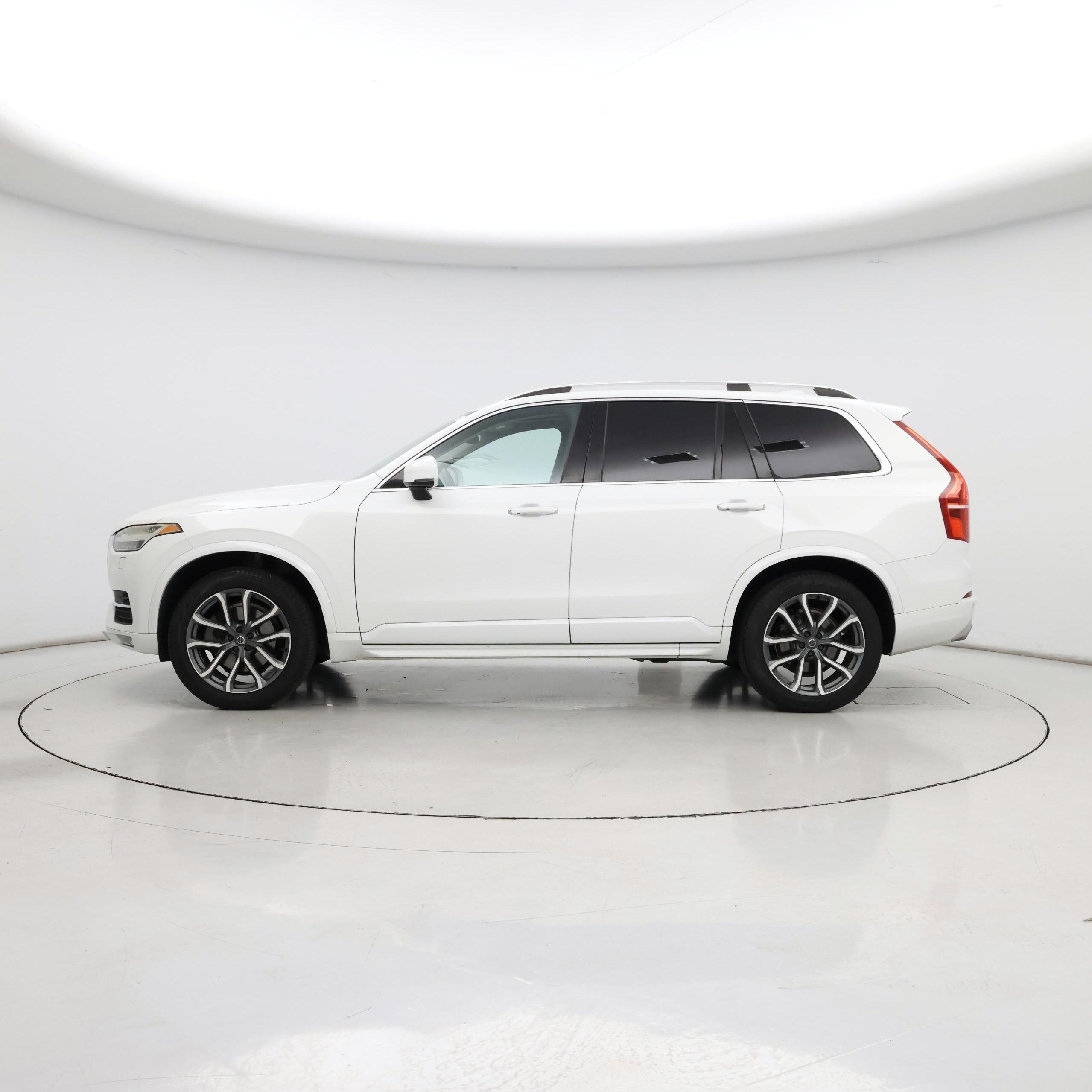 Thumbnail: 2017 Volvo XC90 - 3