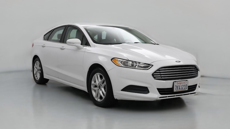2014 Ford Fusion SE Hero Image