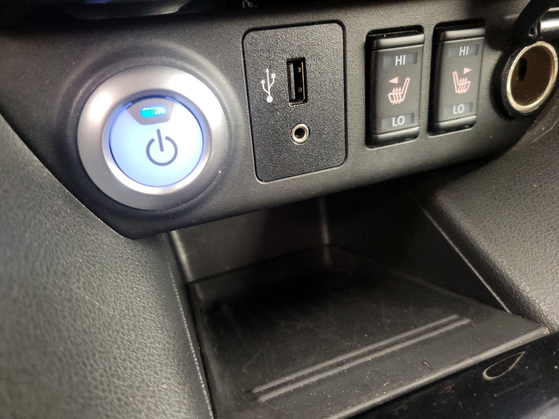 Thumbnail: 2019 Nissan Leaf - 19