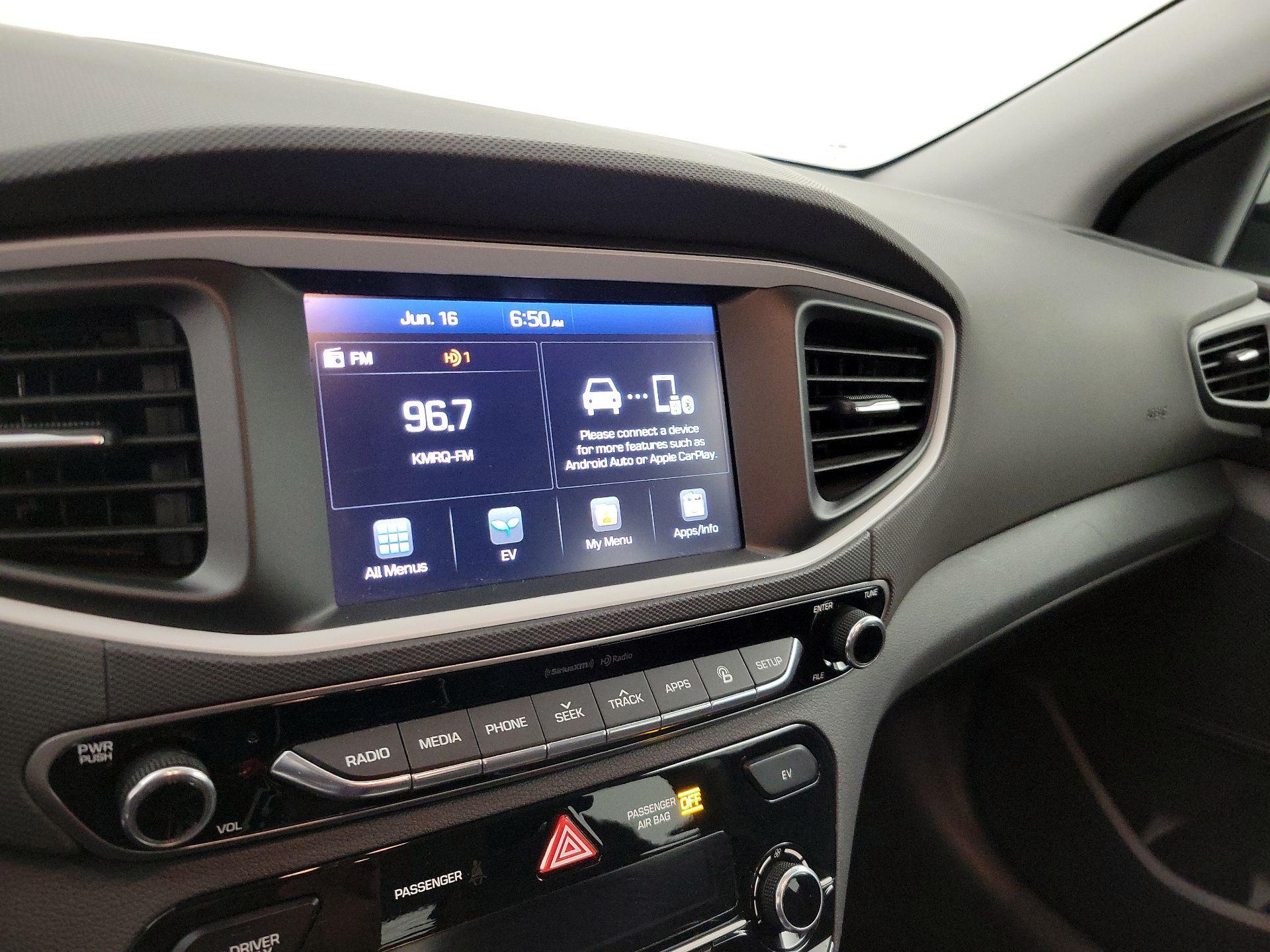 Thumbnail: 2019 Hyundai Ioniq - 15