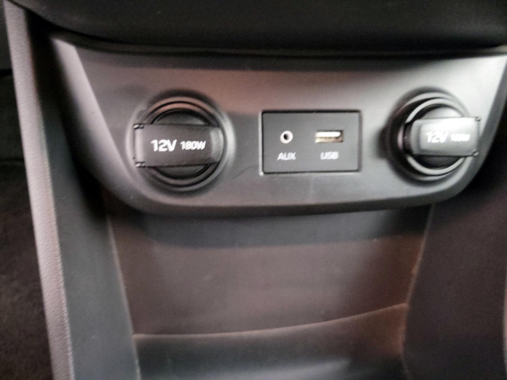 Thumbnail: 2019 Hyundai Ioniq - 18