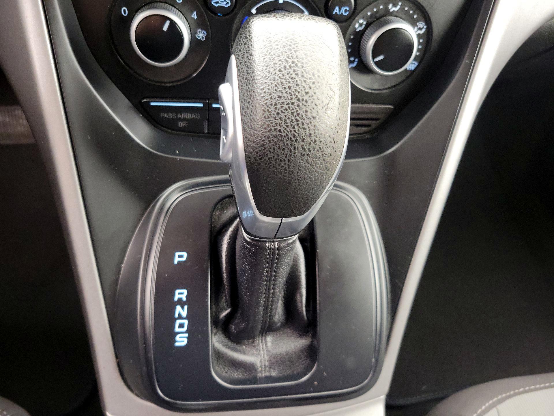 Thumbnail: 2014 Ford Escape - 17