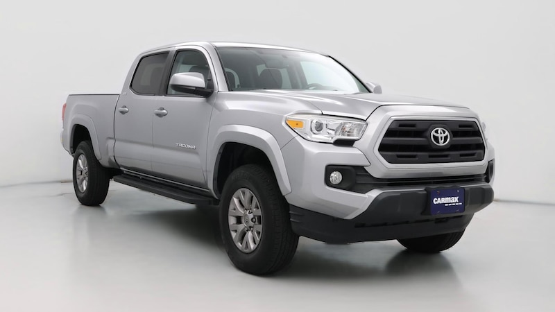 2016 Toyota Tacoma SR5 Hero Image