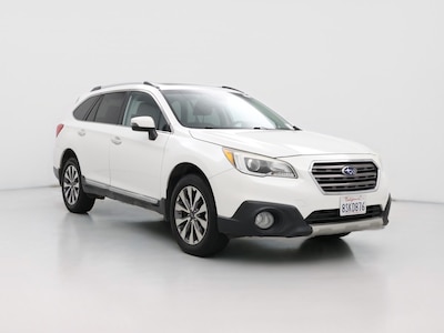White 2017 Subaru Outback 3.6R Touring