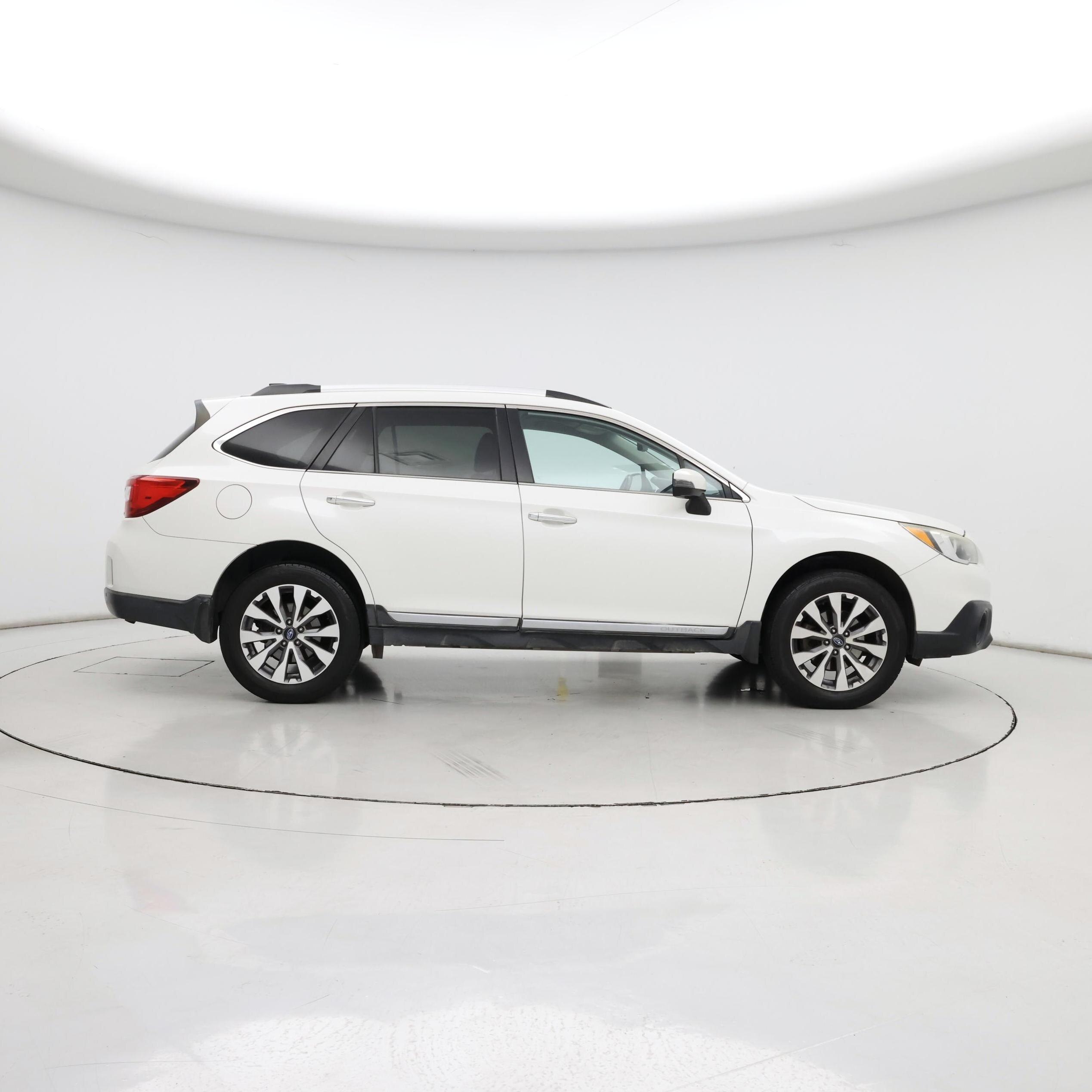 Thumbnail: 2017 Subaru Outback - 7