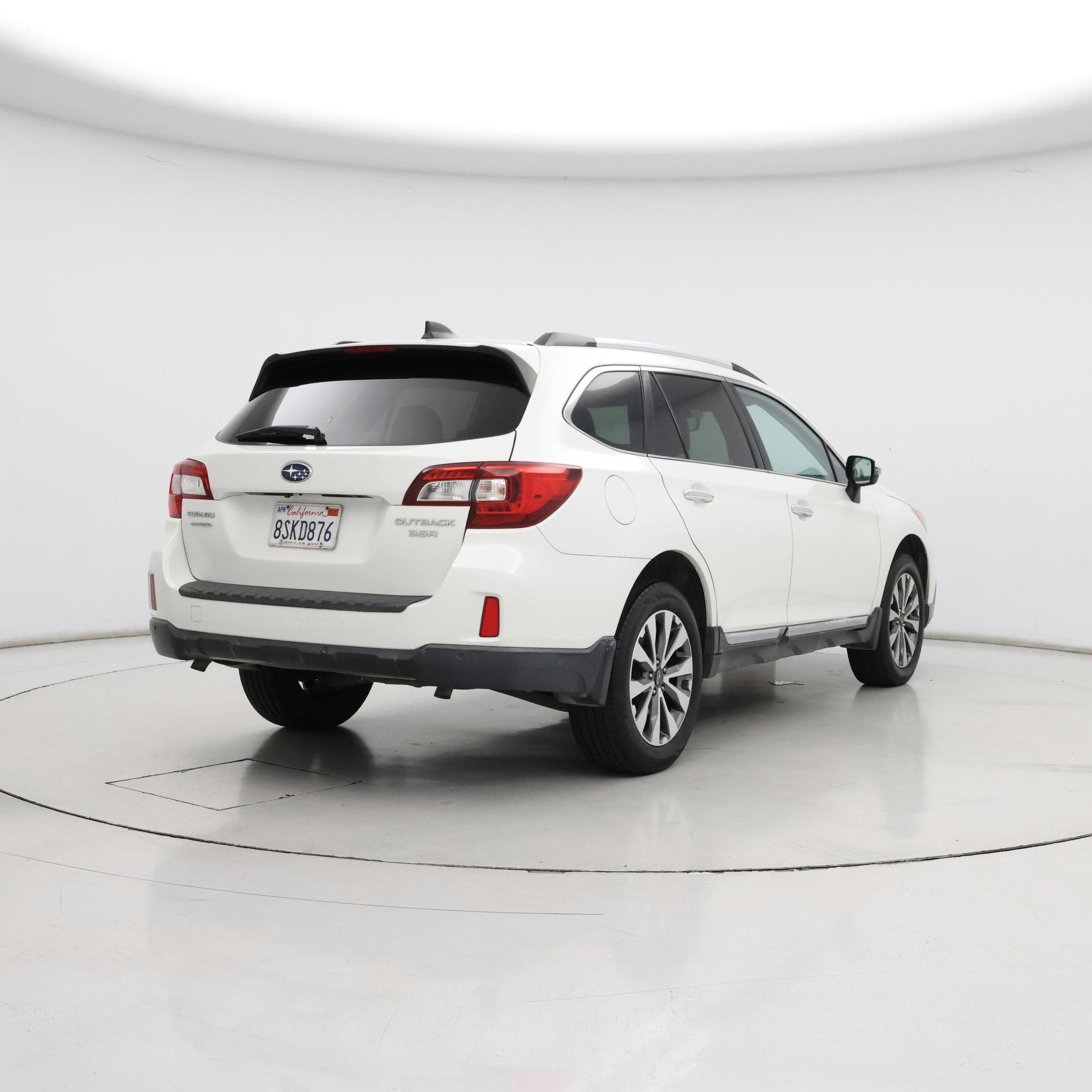 Thumbnail: 2017 Subaru Outback - 8
