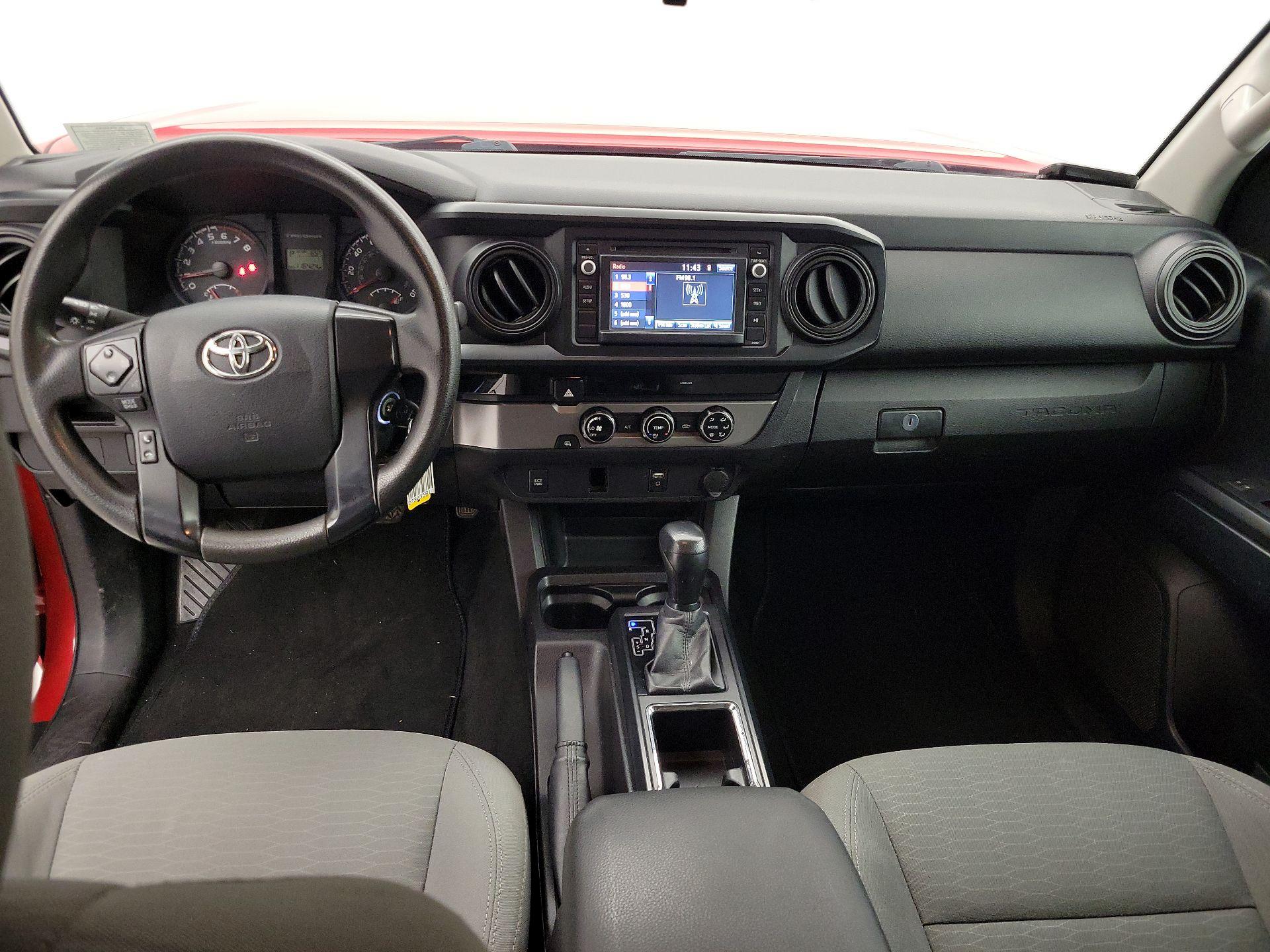 Thumbnail: 2016 Toyota Tacoma - 9