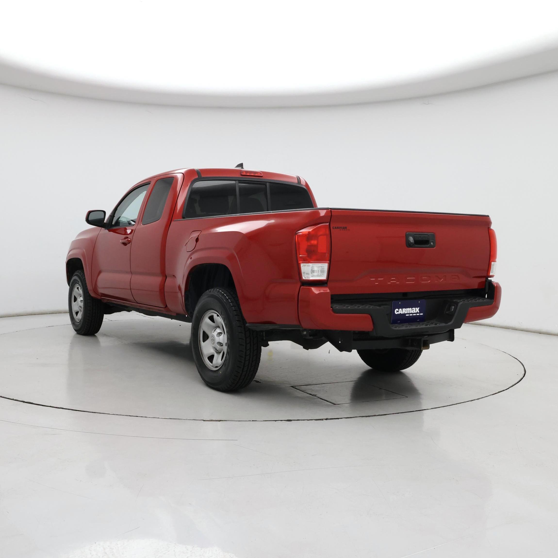 Thumbnail: 2016 Toyota Tacoma - 2