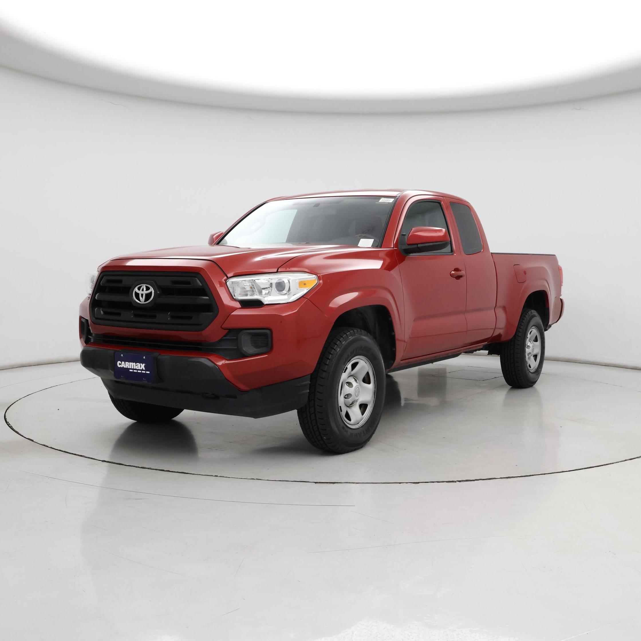 Thumbnail: 2016 Toyota Tacoma - 4