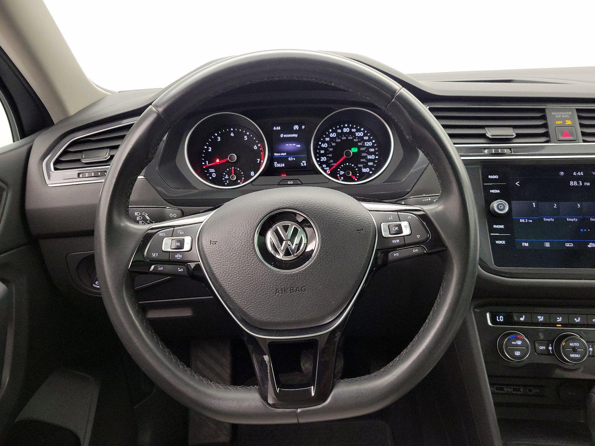 Thumbnail: 2020 Volkswagen Tiguan - 10