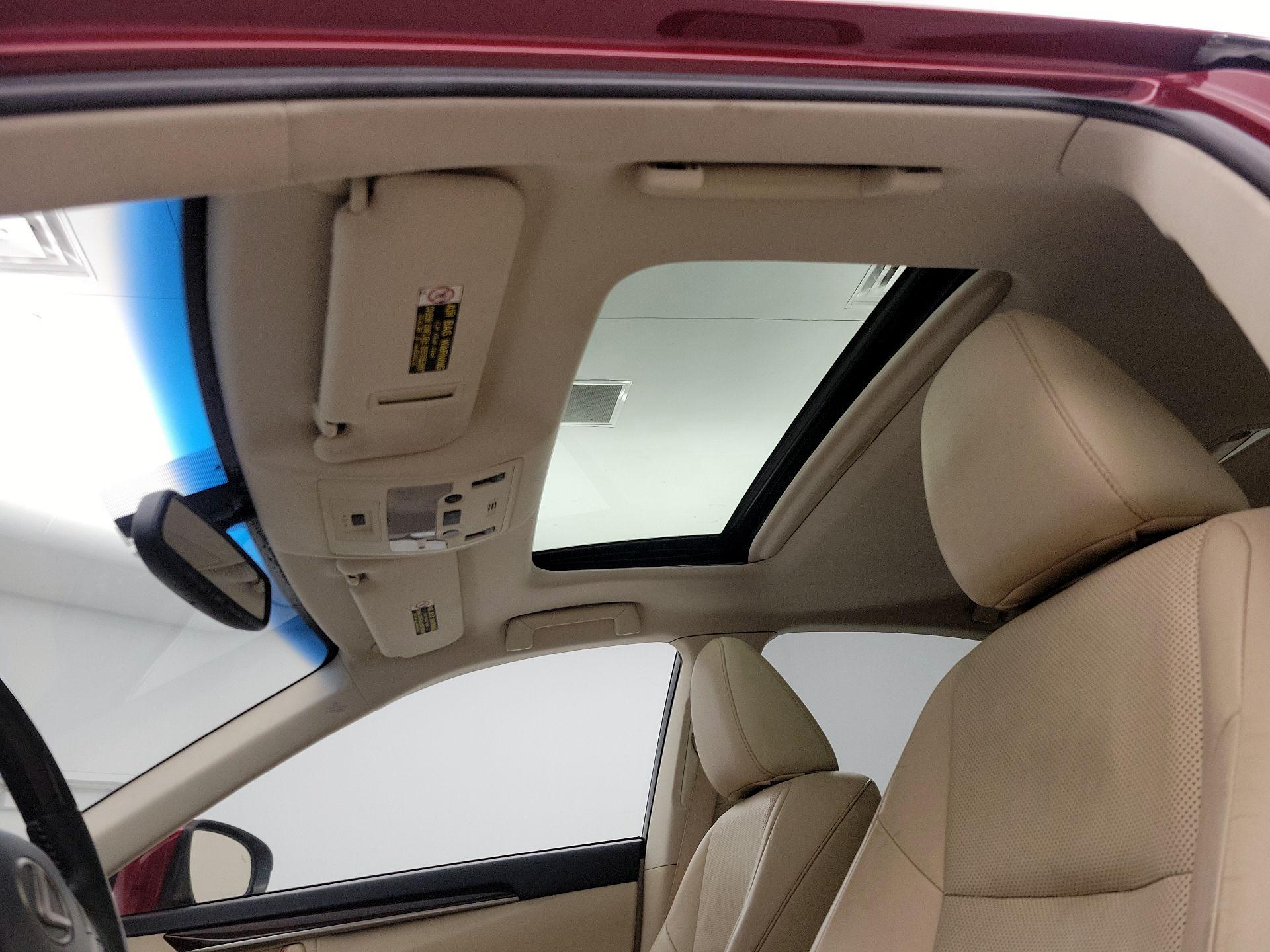 Thumbnail: 2014 Lexus ES - 20