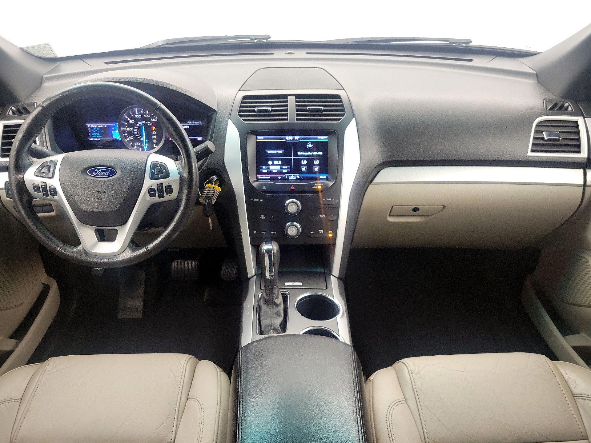 Thumbnail: 2013 Ford Explorer - 9