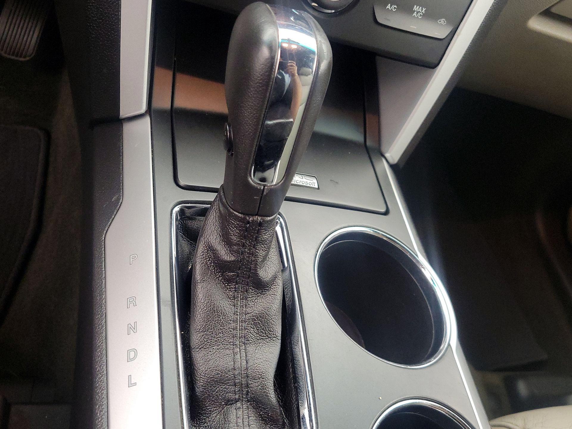 Thumbnail: 2013 Ford Explorer - 18