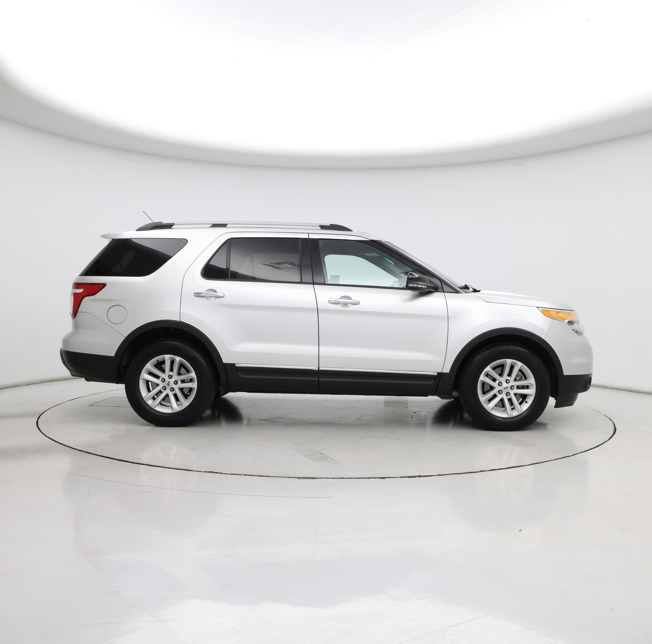 Thumbnail: 2013 Ford Explorer - 7