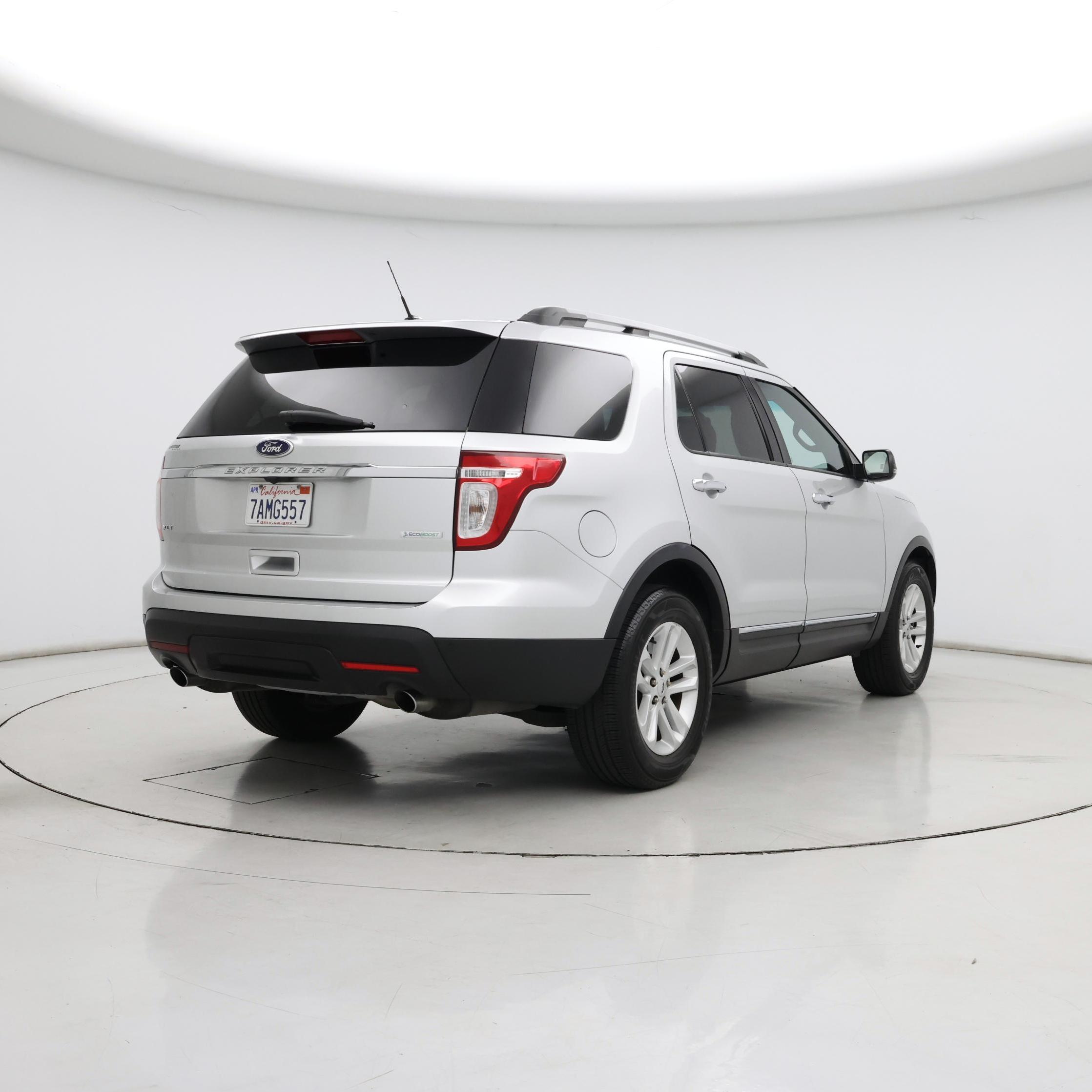 Thumbnail: 2013 Ford Explorer - 8