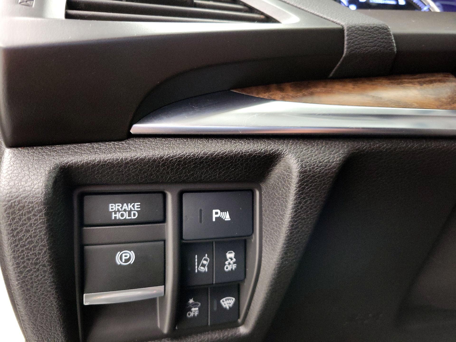 Thumbnail: 2019 Acura MDX - 13