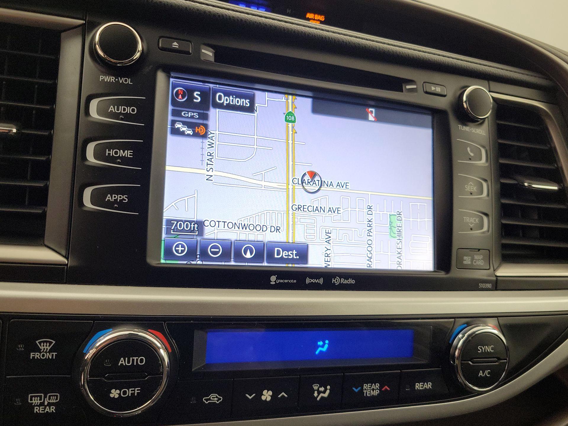 Thumbnail: 2018 Toyota Highlander - 14