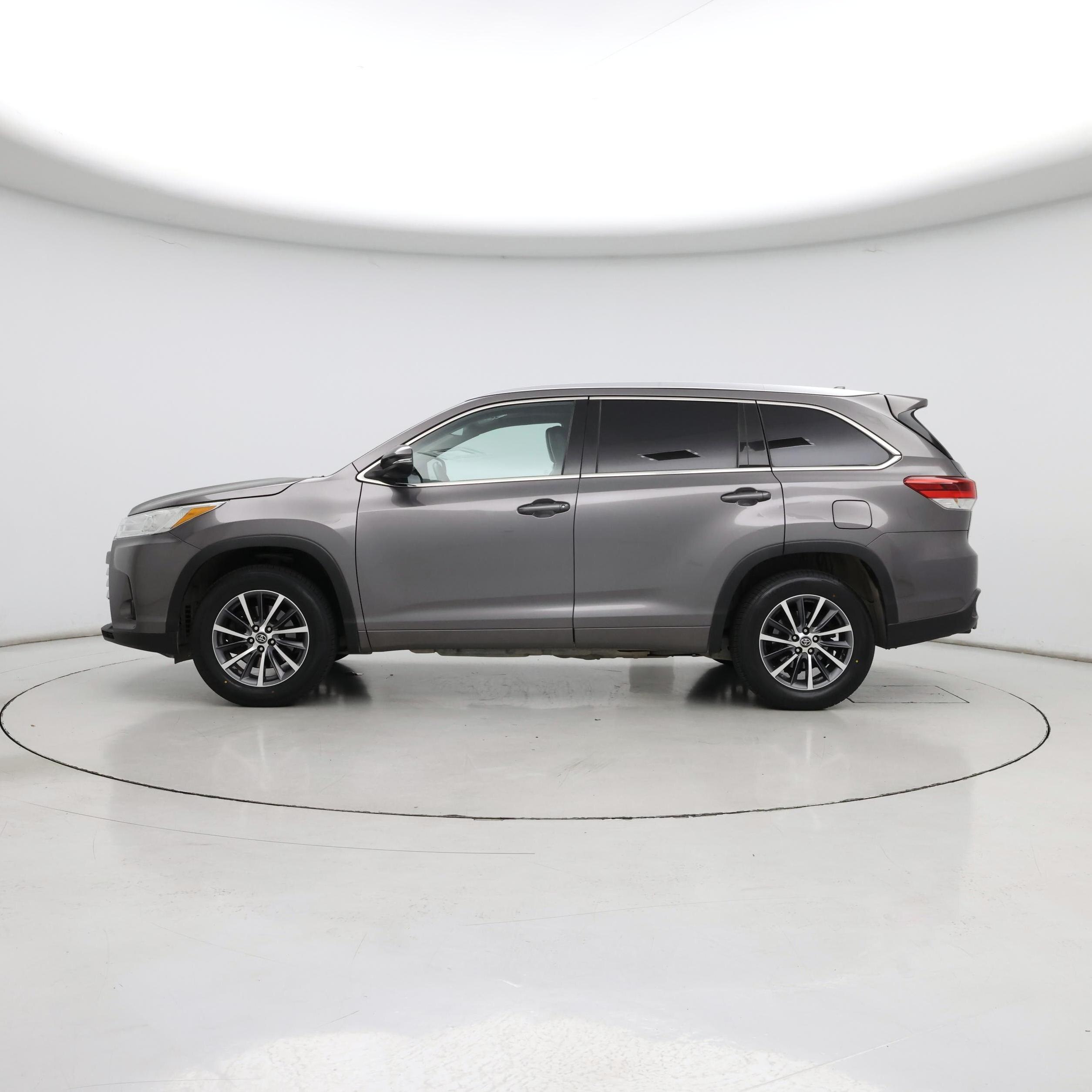 Thumbnail: 2018 Toyota Highlander - 3