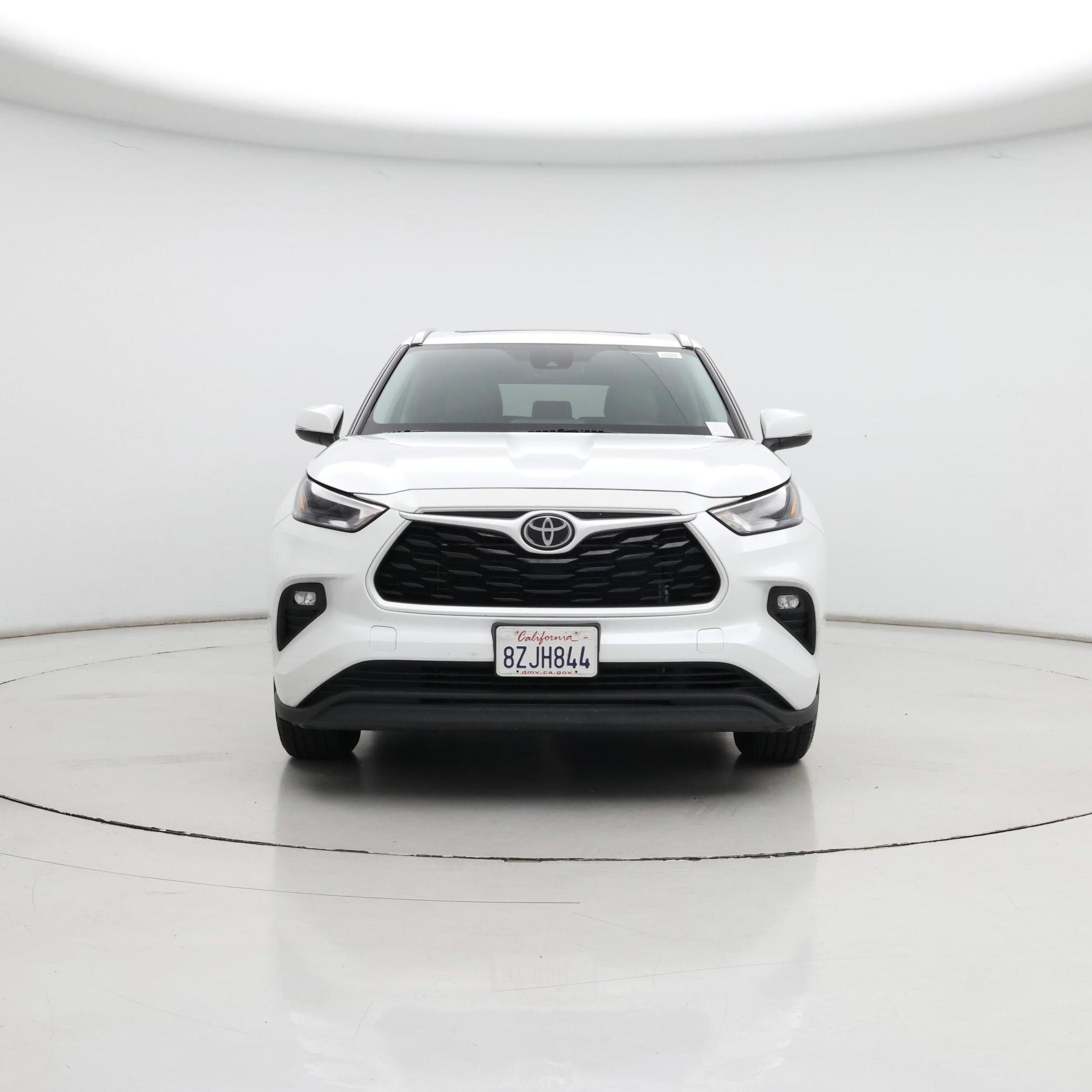 Thumbnail: 2022 Toyota Highlander - 5