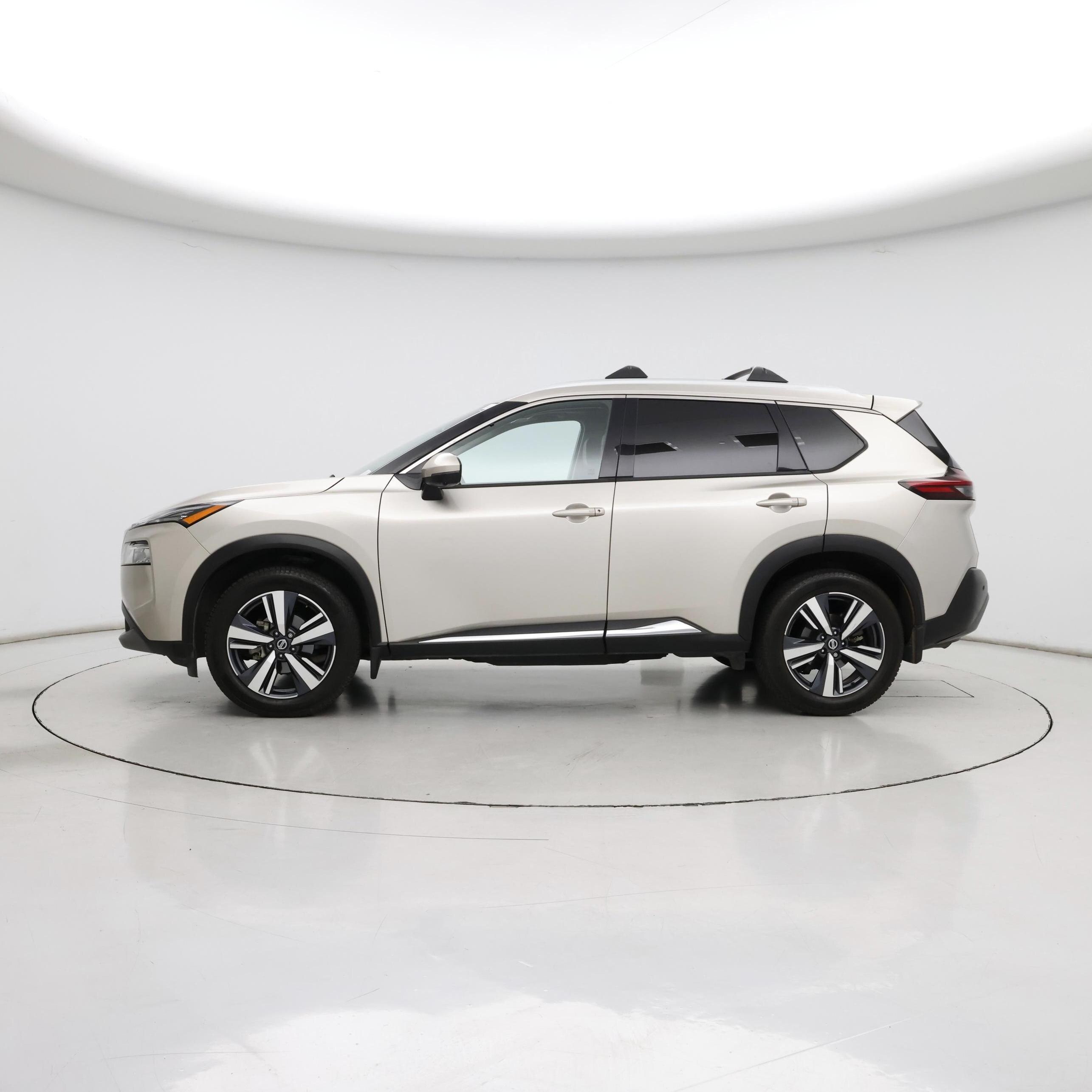 Thumbnail: 2021 Nissan Rogue - 3