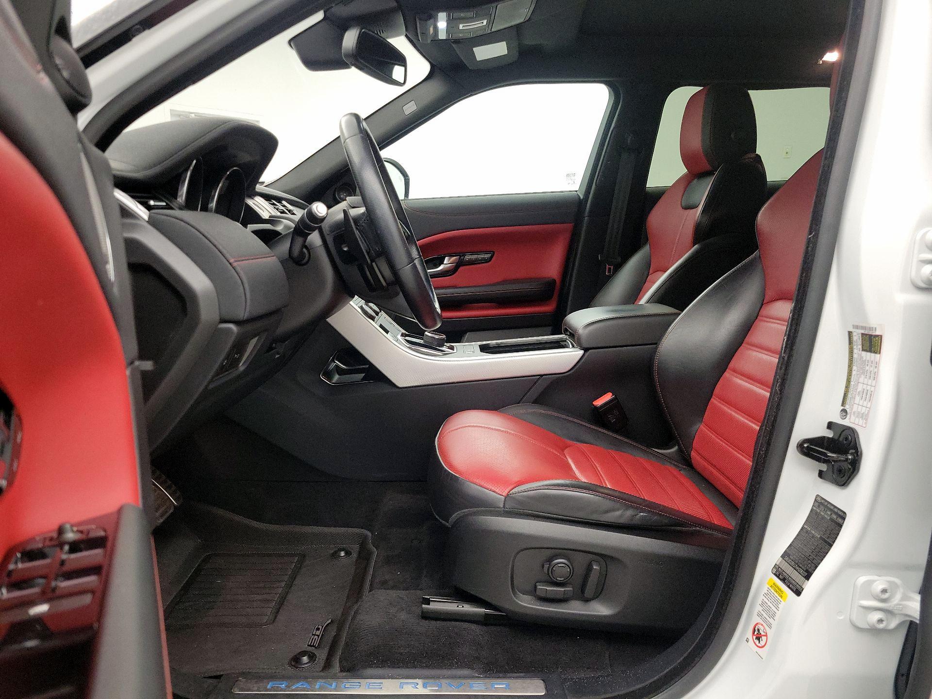 Thumbnail: 2017 Land Rover Range Rover Evoque - 11