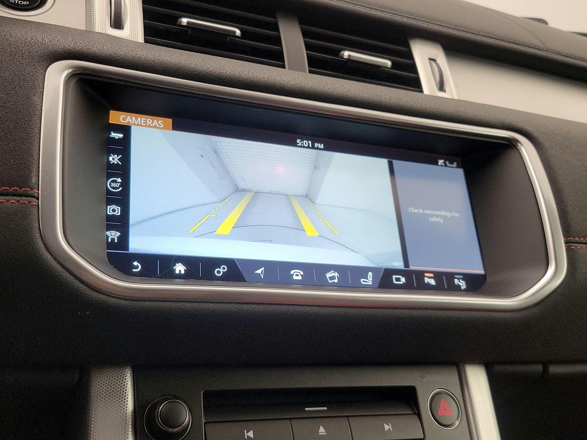 Thumbnail: 2017 Land Rover Range Rover Evoque - 15