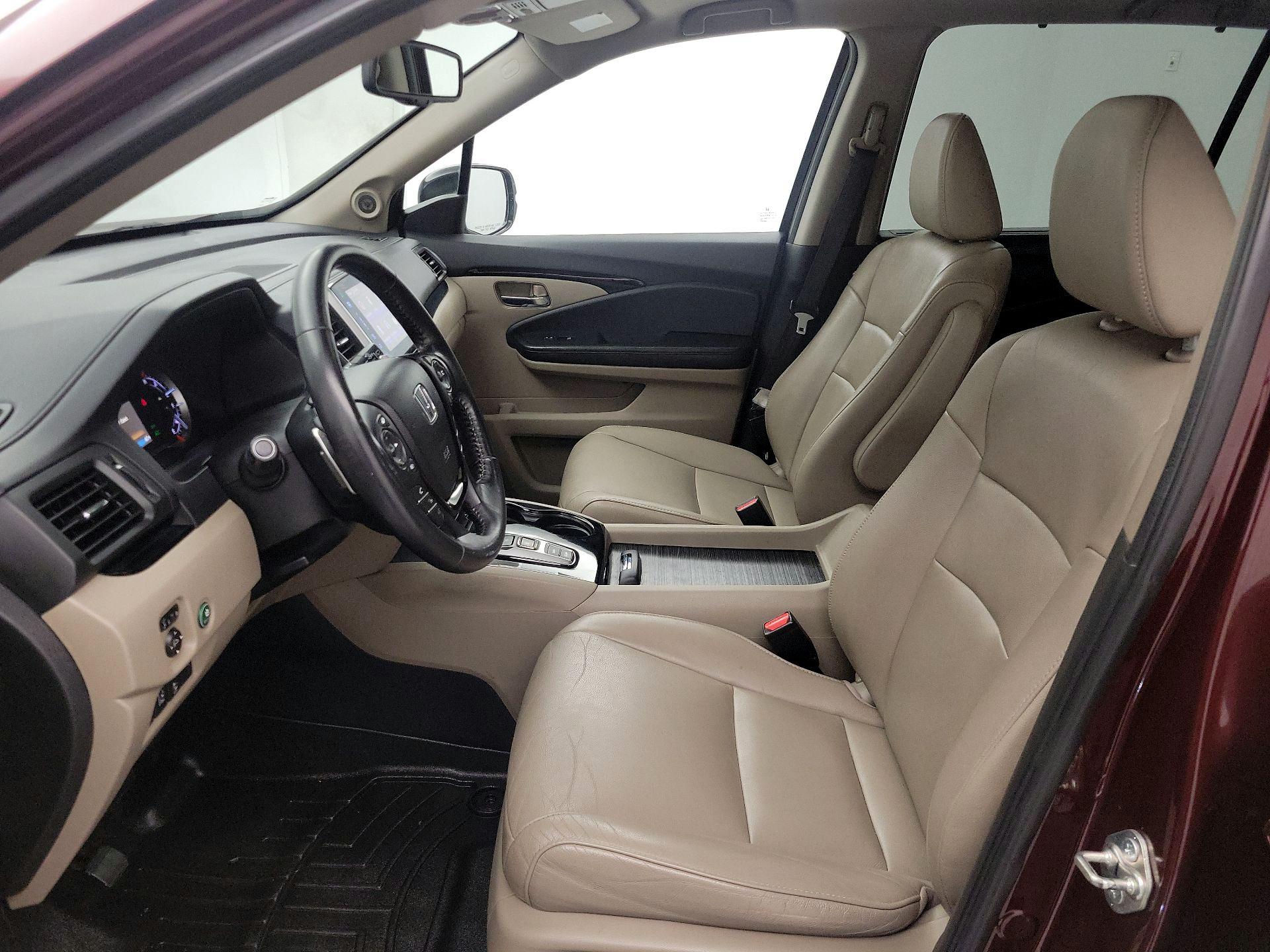 Thumbnail: 2016 Honda Pilot - 11