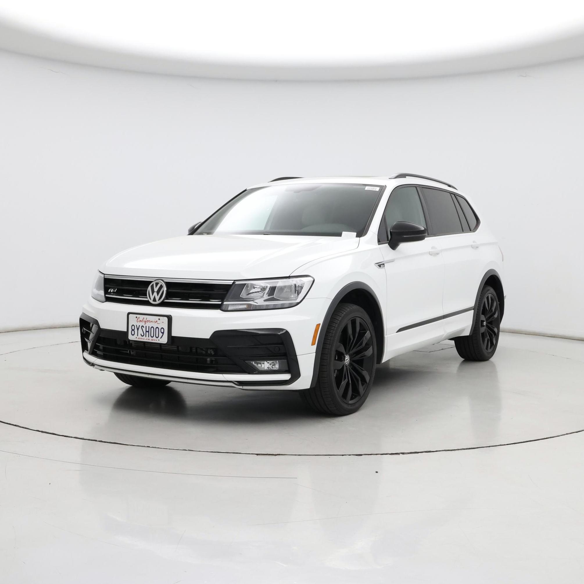 Thumbnail: 2020 Volkswagen Tiguan - 4