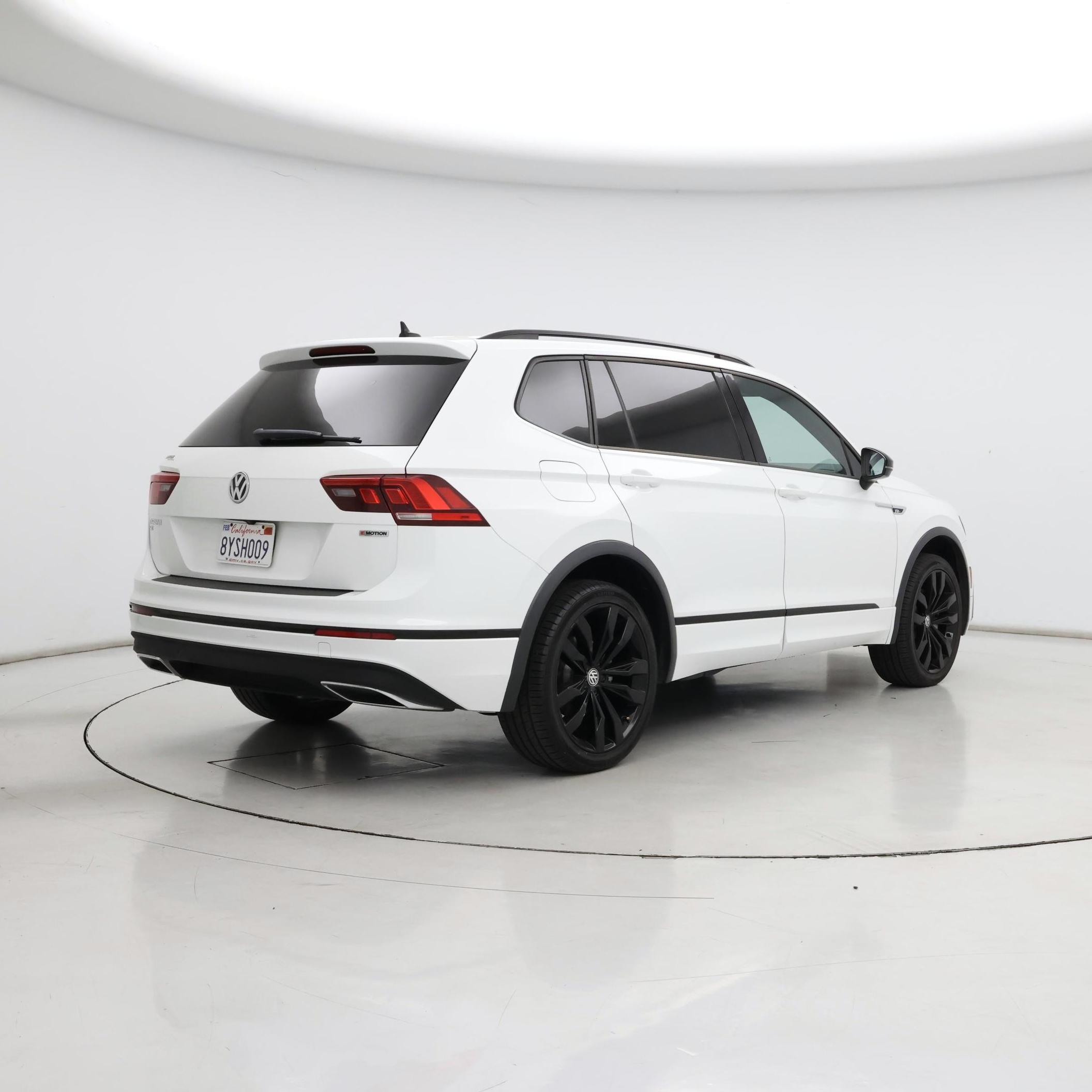 Thumbnail: 2020 Volkswagen Tiguan - 8