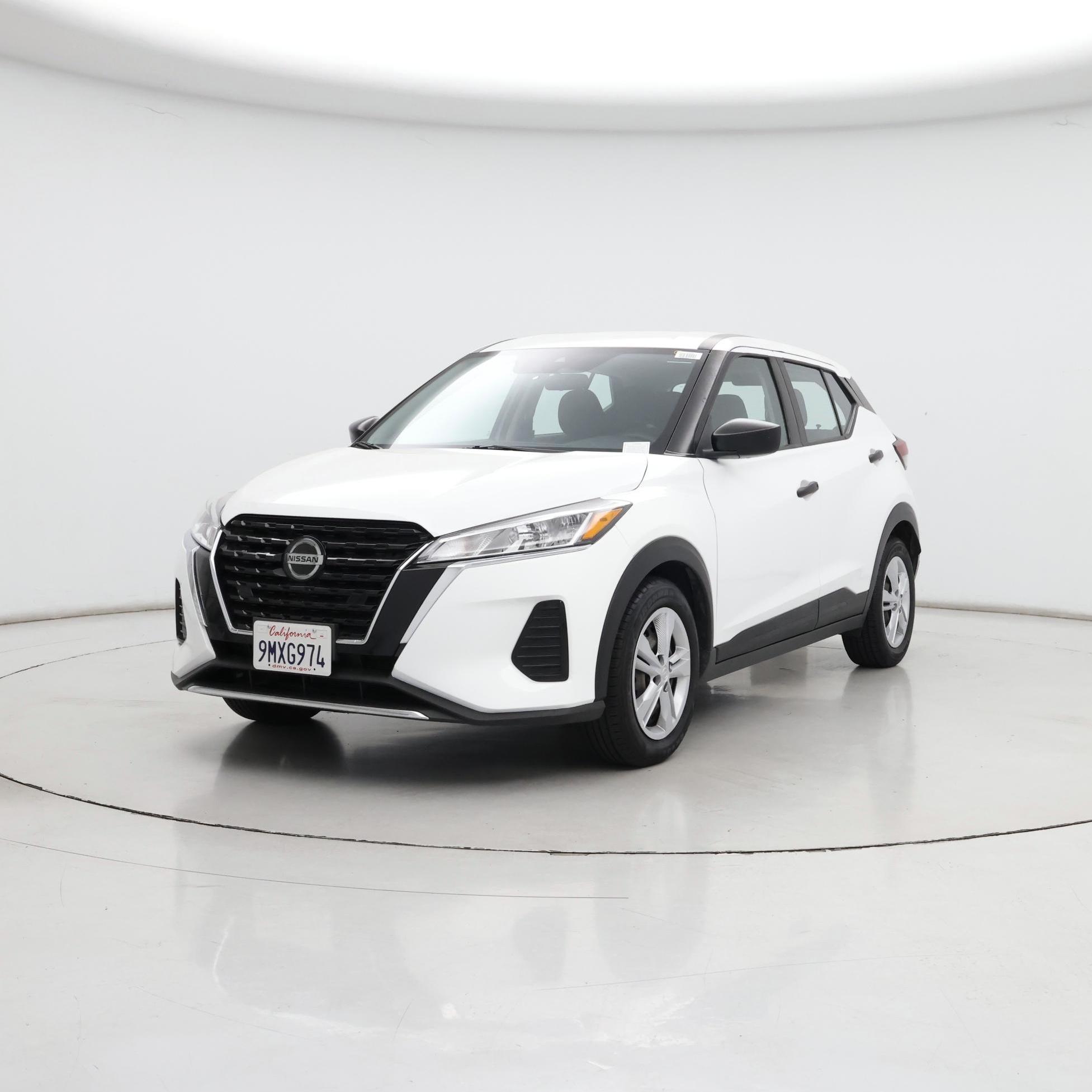 Thumbnail: 2021 Nissan Kicks - 4