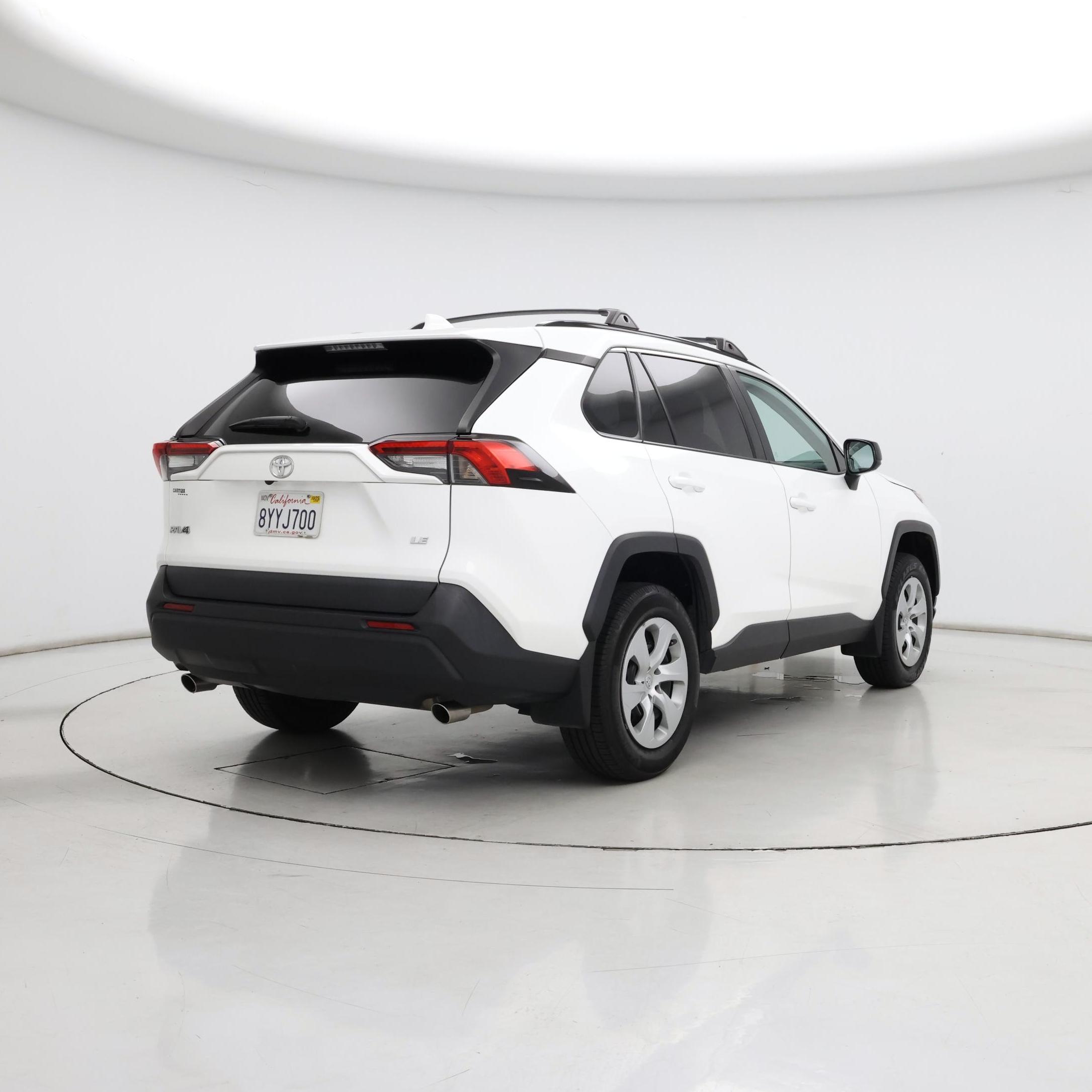 Thumbnail: 2021 Toyota RAV4 - 8