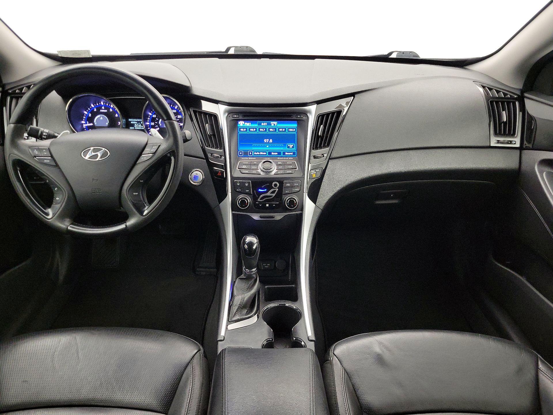 Thumbnail: 2013 Hyundai Sonata - 9