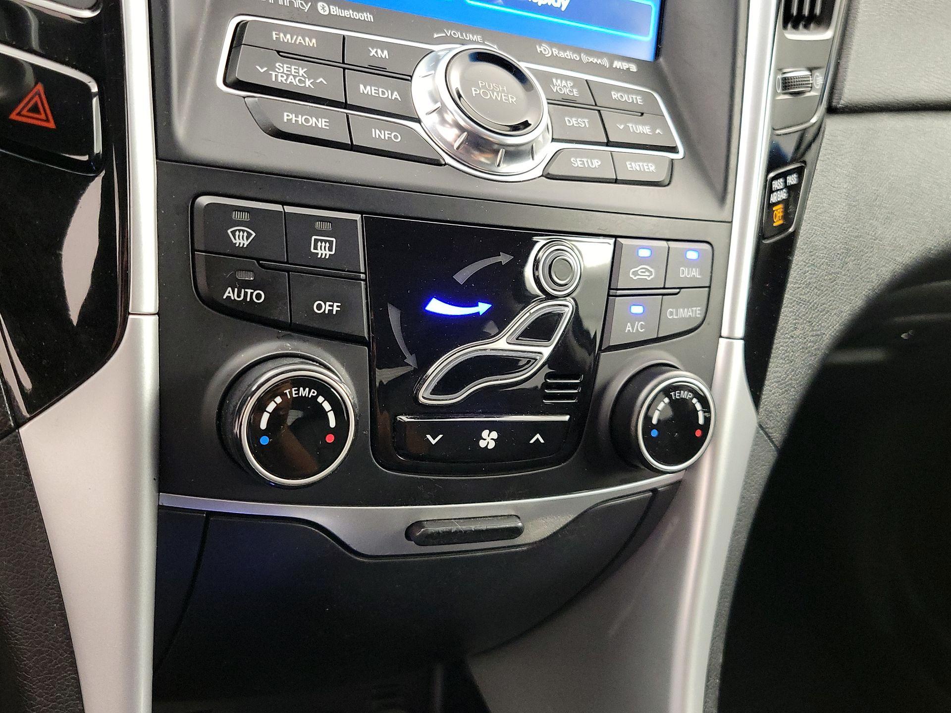 Thumbnail: 2013 Hyundai Sonata - 17